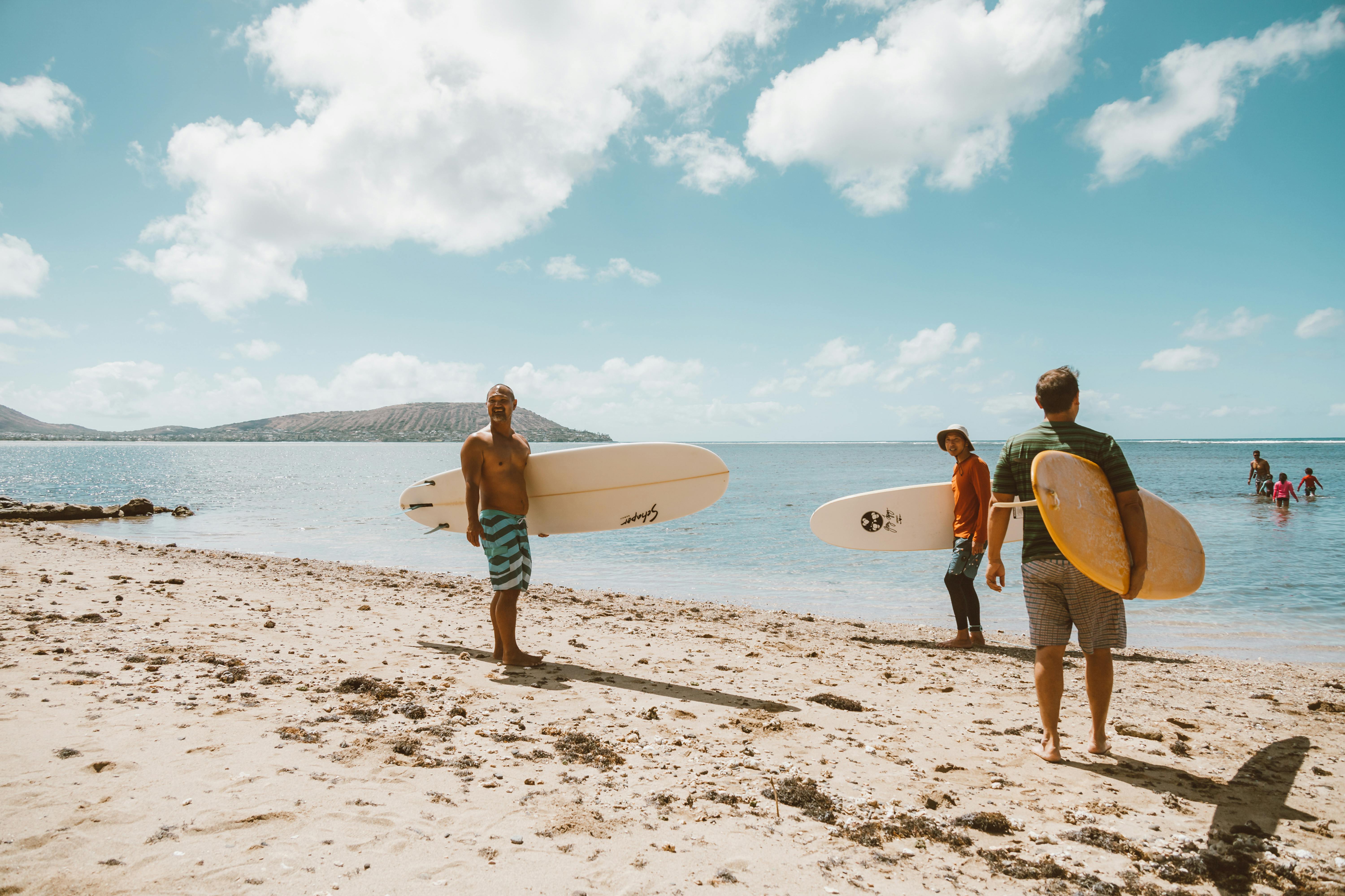 How to Make Friends While Traveling: The Secret of Curated Groups